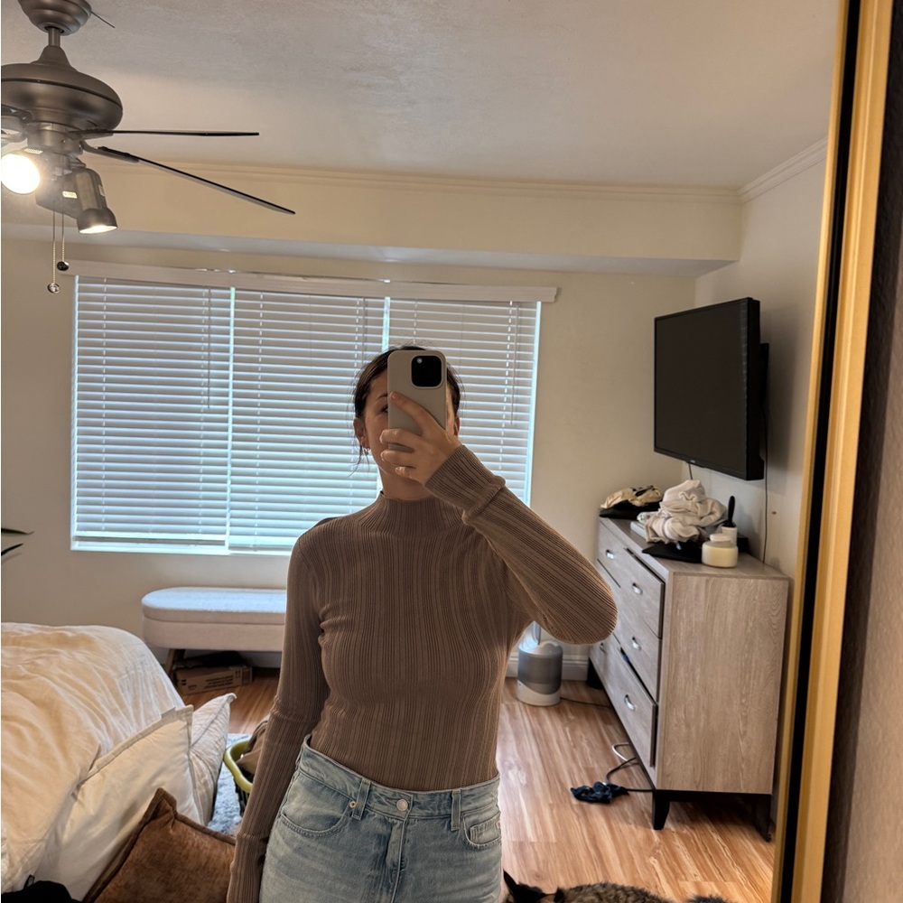 Abercrombie & Fitch Taupe Ribbed Knit Top